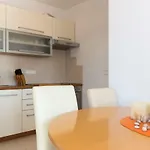 Janja アパート