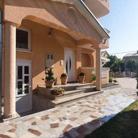 Apartman Janja *