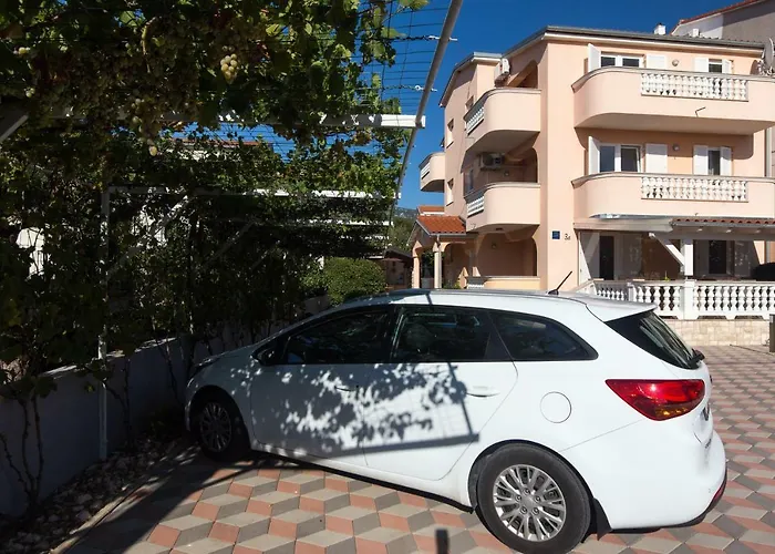 דירה Janja יאדראנובו