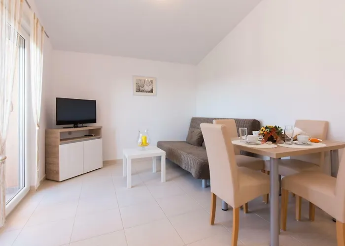 דירה Janja יאדראנובו